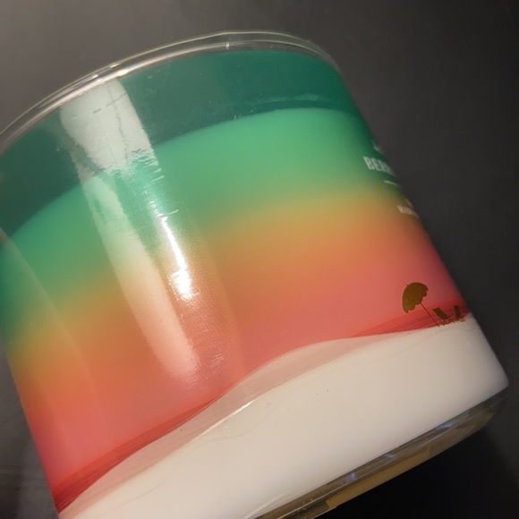 NEW: BERRY WAFFLE CONE 3 Wick Candle Candle Bath & Body Works Summer Ice Cream - Picture 11 of 13